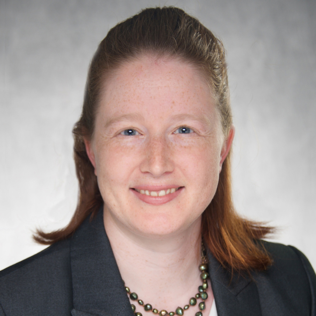Karen Cyndari, portrait